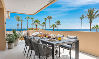 Spacious, renovated apartment for sale in a beach complex with panoramic sea views, on the New Golden Mile between Marbella and Estepona 54930 