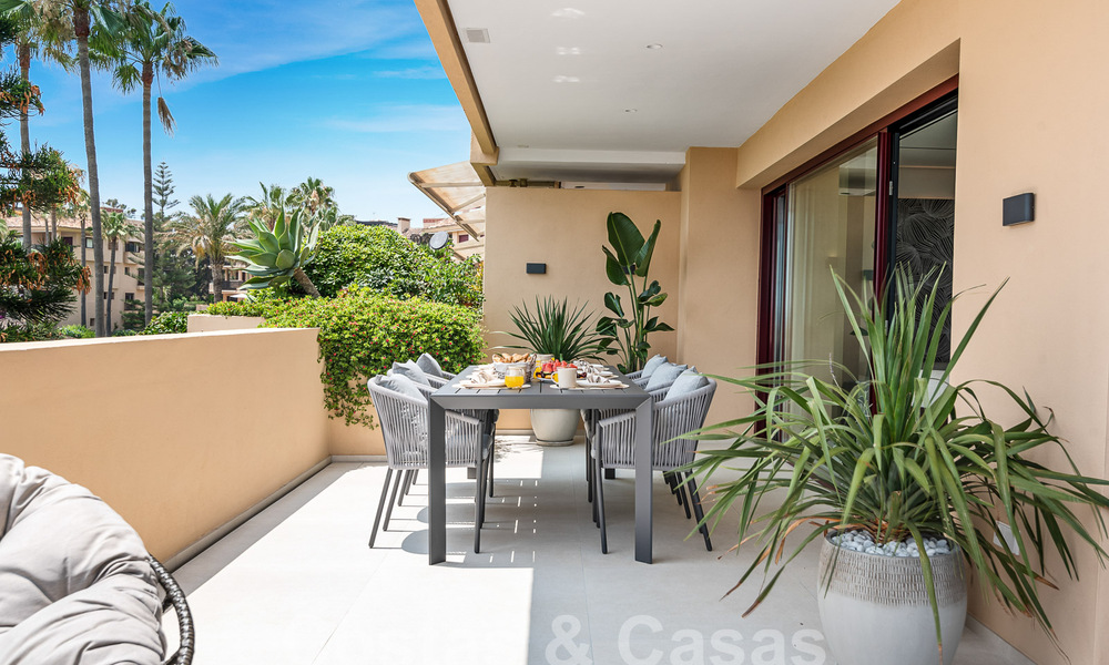 Spacious, renovated apartment for sale in a beach complex with panoramic sea views, on the New Golden Mile between Marbella and Estepona 54935