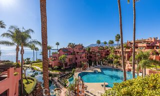 Luxury penthouse for sale in a five-star beachfront residential complex with stunning sea views, on the New Golden Mile between Marbella and Estepona 46578 