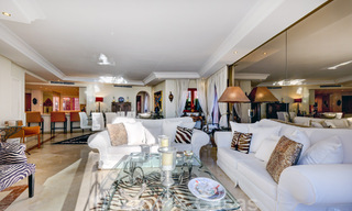 Luxury penthouse for sale in a five-star beachfront residential complex with stunning sea views, on the New Golden Mile between Marbella and Estepona 46607 