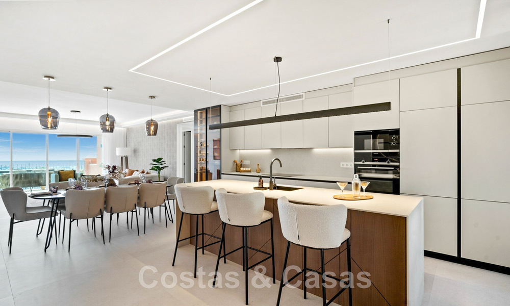 Modern renovated, 4-bedroom penthouse for sale with sublime sea views in gated community in Benahavis - Marbella 47133
