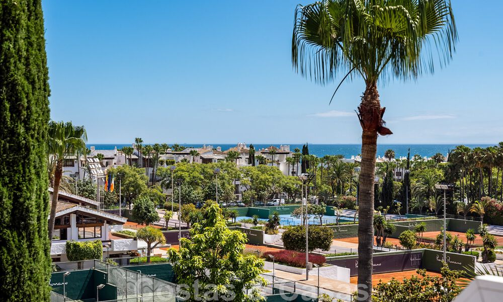 Stunning 4-bedroom penthouse for sale in Puente Romano, on the Golden Mile in Marbella 47761