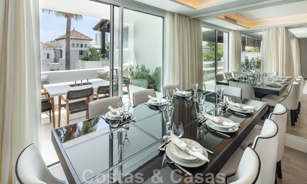 Contemporary refurbished penthouse for sale with sea views in Puente Romano, in the heart of the Golden Mile, Marbella 46871