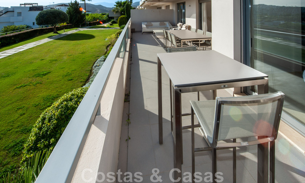 Very spacious, bright and modern 3-bedroom luxury apartment for sale with unobstructed sea views in Marbella - Benahavis 46848