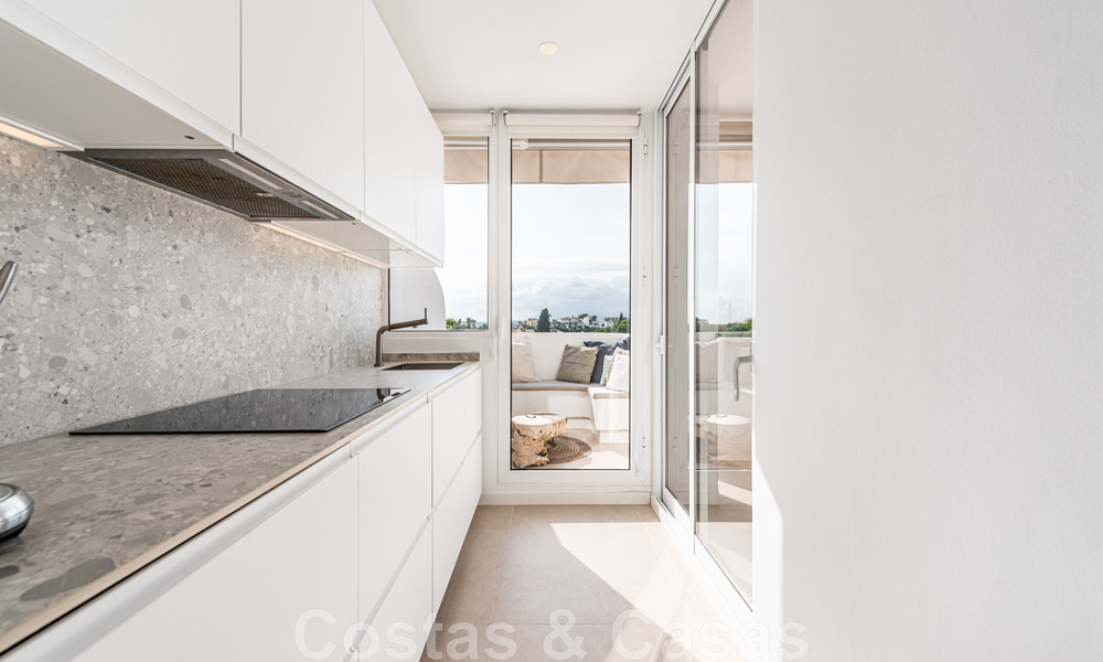 Contemporary renovated penthouse for sale with sea views within walking distance of all amenities, the beach and Puerto Banus in Nueva Andalucia, Marbella 47010