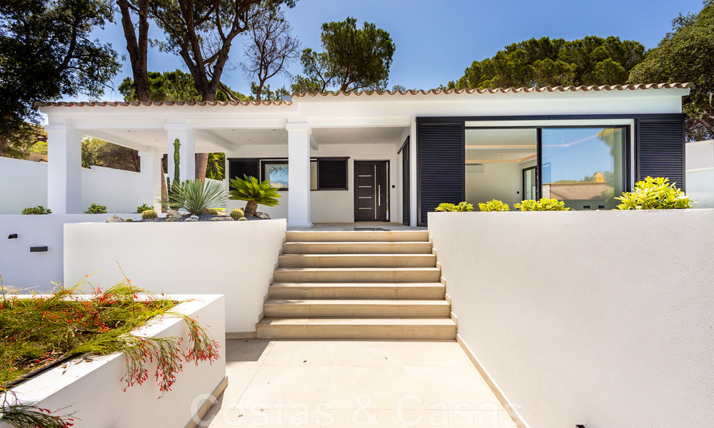 Beautiful, single-storey, modern Andalusian villa for sale, walking distance to the beach in Elviria, east of Marbella centre 46904