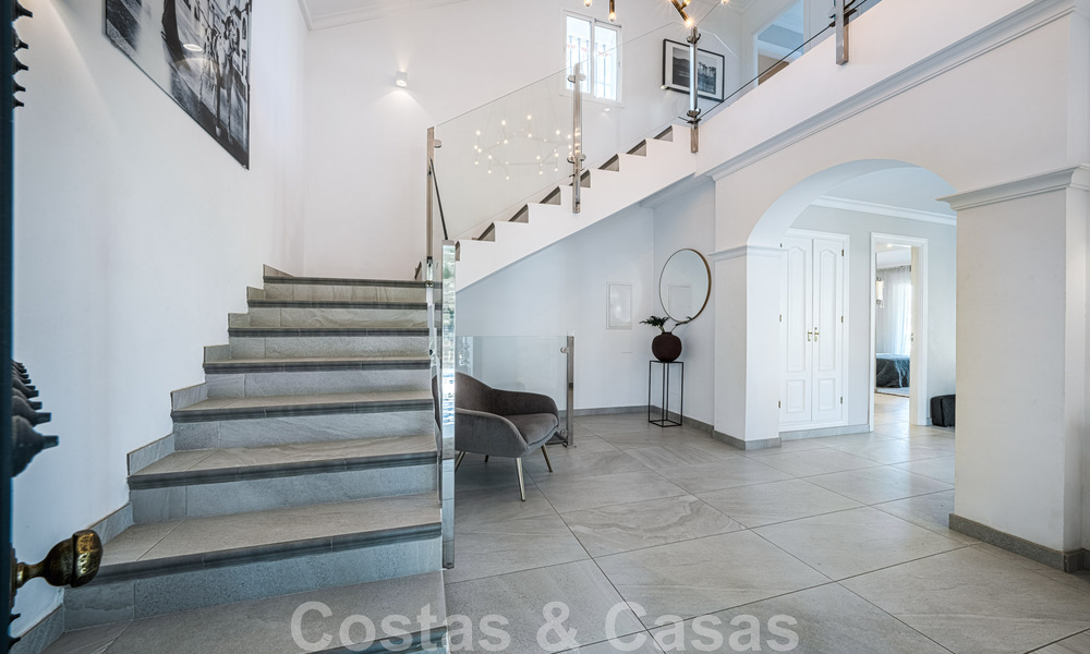 Charming, contemporary renovated luxury villa for sale within walking distance of all amenities in Nueva Andalucia - Marbella 47112