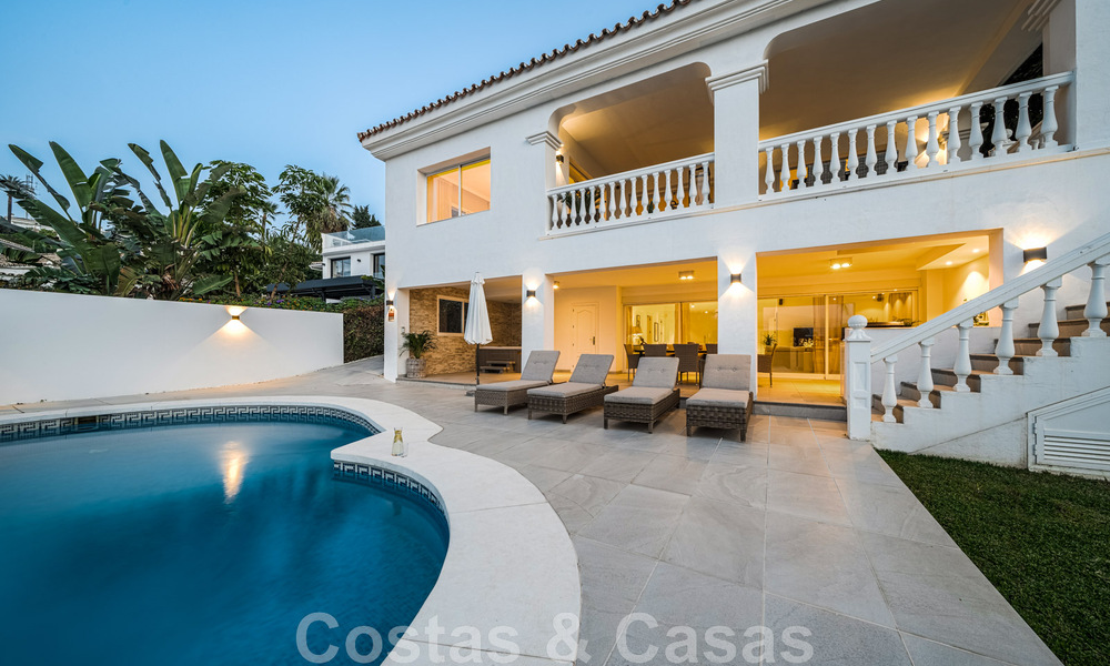 Charming, contemporary renovated luxury villa for sale within walking distance of all amenities in Nueva Andalucia - Marbella 47126