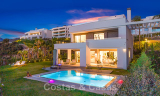 Spacious luxury villa for sale, designed in modern architectural style, with golf and sea views in a gated golf resort just east of Marbella centre 47305 