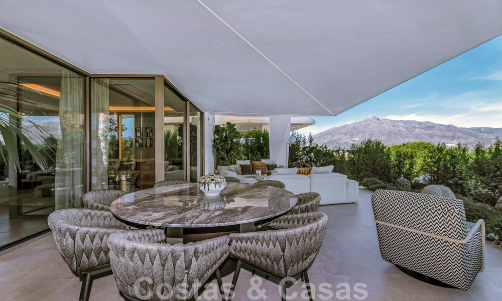 Move-in ready, modern villa for sale decorated by Tom Ford, with panoramic sea views, close to all amenities, in the heart of Nueva Andalucia, Marbella 47210
