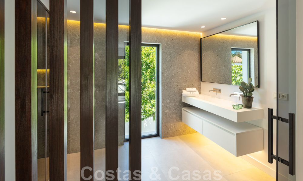 Move-in ready, sophisticated boutique villa for sale within walking distance to the highly desirable Puerto Banus and San Pedro beach, Marbella 47403