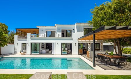 Move-in ready, sophisticated boutique villa for sale within walking distance to the highly desirable Puerto Banus and San Pedro beach, Marbella 47411
