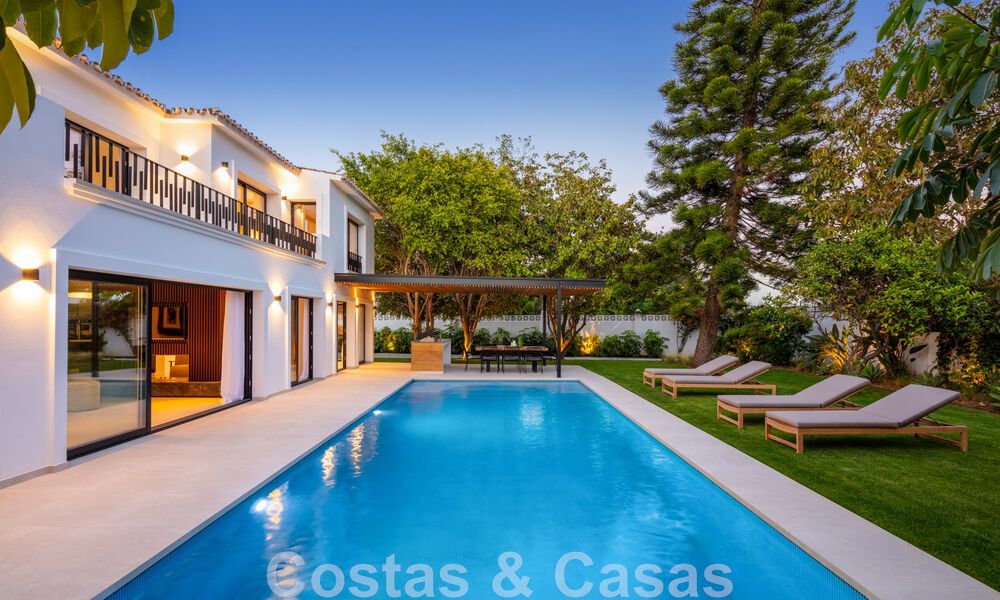 Move-in ready, sophisticated boutique villa for sale within walking distance to the highly desirable Puerto Banus and San Pedro beach, Marbella 47420