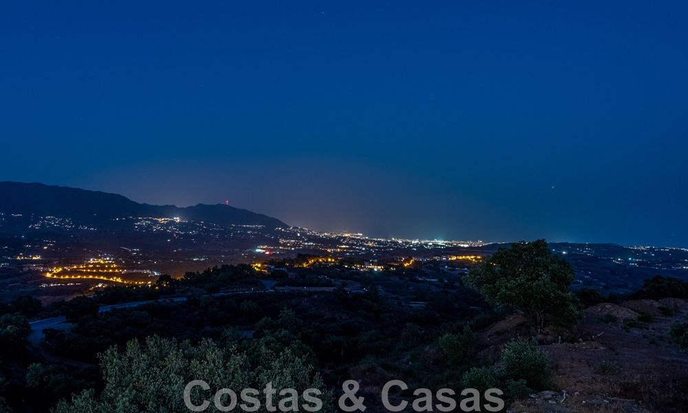 Detached, Andalusian villa for sale with panoramic mountain and sea views in an exclusive urbanisation in East Marbella 47384