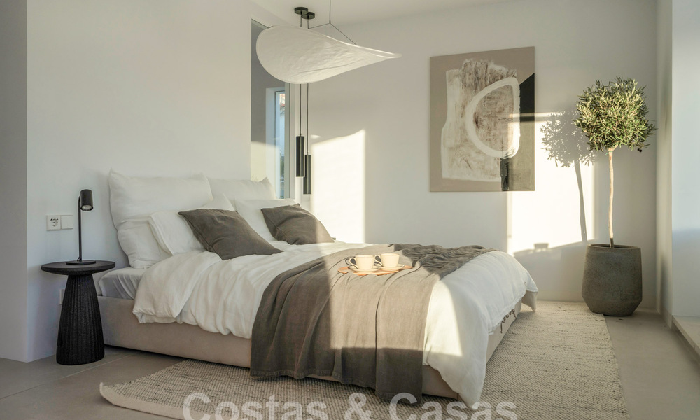 Beautifully renovated Mediterranean-style villa with contemporary design in Nueva Andalucia, Marbella 61278