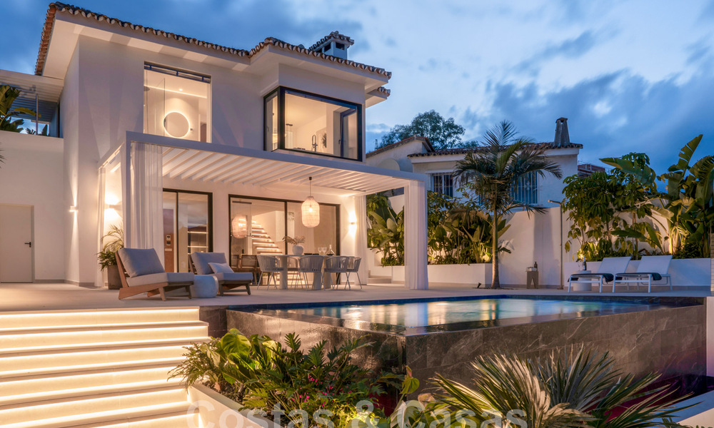 Beautifully renovated Mediterranean-style villa with contemporary design in Nueva Andalucia, Marbella 61292