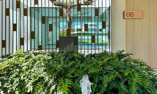 Ready to move in, exclusive high-end semi-detached villa for sale within walking distance of Puerto Banus in Nueva Andalucia, Marbella 61032 