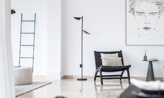 Detached Mediterranean villa for sale within walking distance of amenities overlooking the golf valley and mountain scenery in Nueva Andalucia, Marbella 47539 