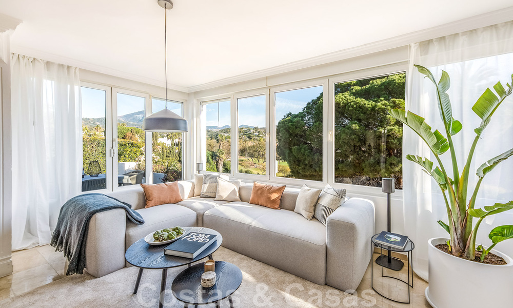 Detached Mediterranean villa for sale within walking distance of amenities overlooking the golf valley and mountain scenery in Nueva Andalucia, Marbella 47541