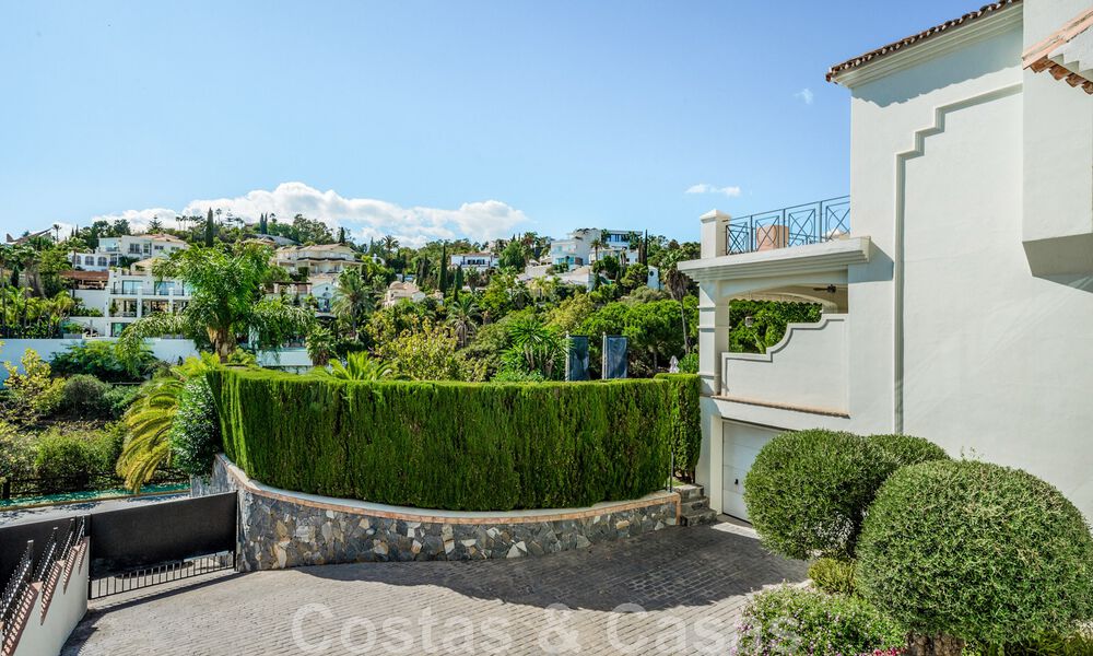 Charming, Andalusian villa for sale with golf course views in coveted residential area in La Quinta, Benahavis - Marbella 47706