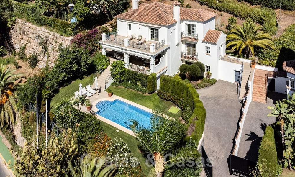 Charming, Andalusian villa for sale with golf course views in coveted residential area in La Quinta, Benahavis - Marbella 47711