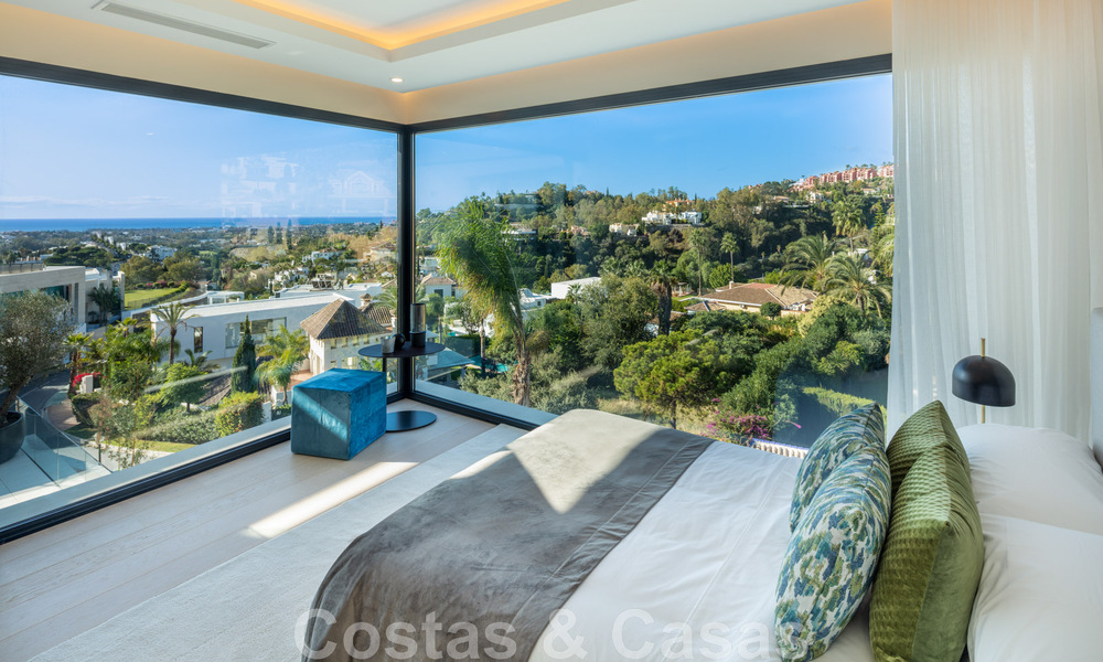 Architectural luxury villa for sale with panoramic sea views, in coveted residential area in La Quinta, Benahavis - Marbella 47957