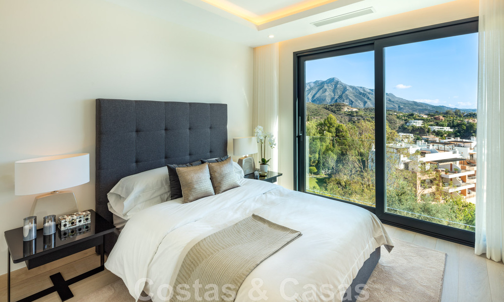 Architectural luxury villa for sale with panoramic sea views, in coveted residential area in La Quinta, Benahavis - Marbella 47963