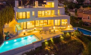 Architectural luxury villa for sale with panoramic sea views, in coveted residential area in La Quinta, Benahavis - Marbella 47984 