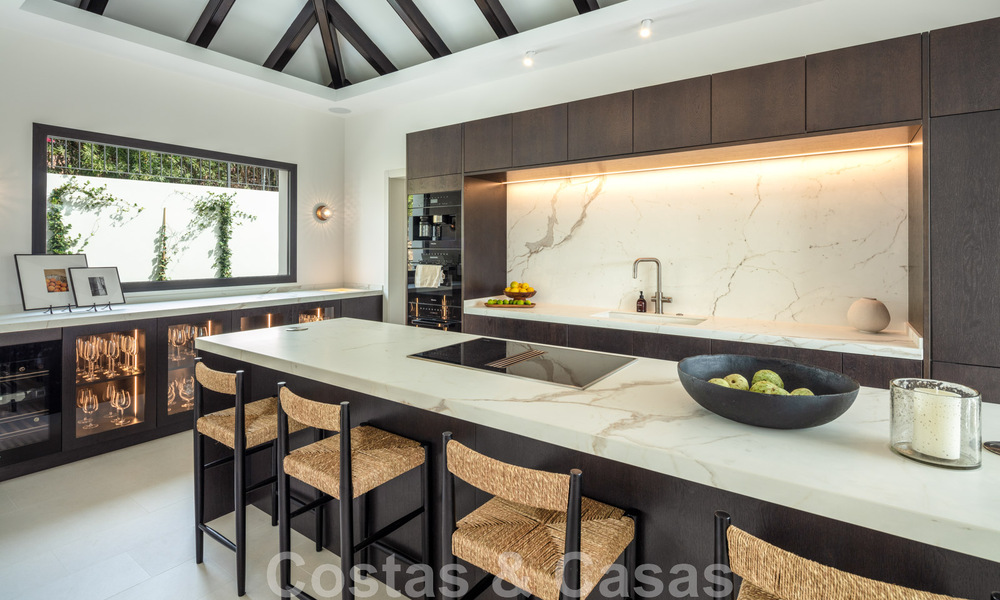 Contemporary, Mediterranean luxury villa for sale in Nueva Andalucia's golf valley, Marbella 47930