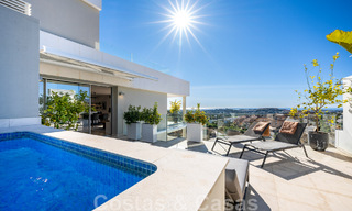 Move-in ready, modern penthouse for sale with open sea views in a modern complex in Nueva Andalucia, Marbella 47881 