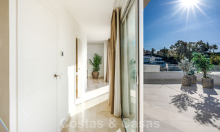 Move-in ready, modern penthouse for sale with open sea views in a modern complex in Nueva Andalucia, Marbella 47887 