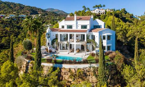 Exquisite luxury villa for sale in a Mediterranean style with contemporary design in an elevated position in El Madroñal, Benahavis - Marbella 48112