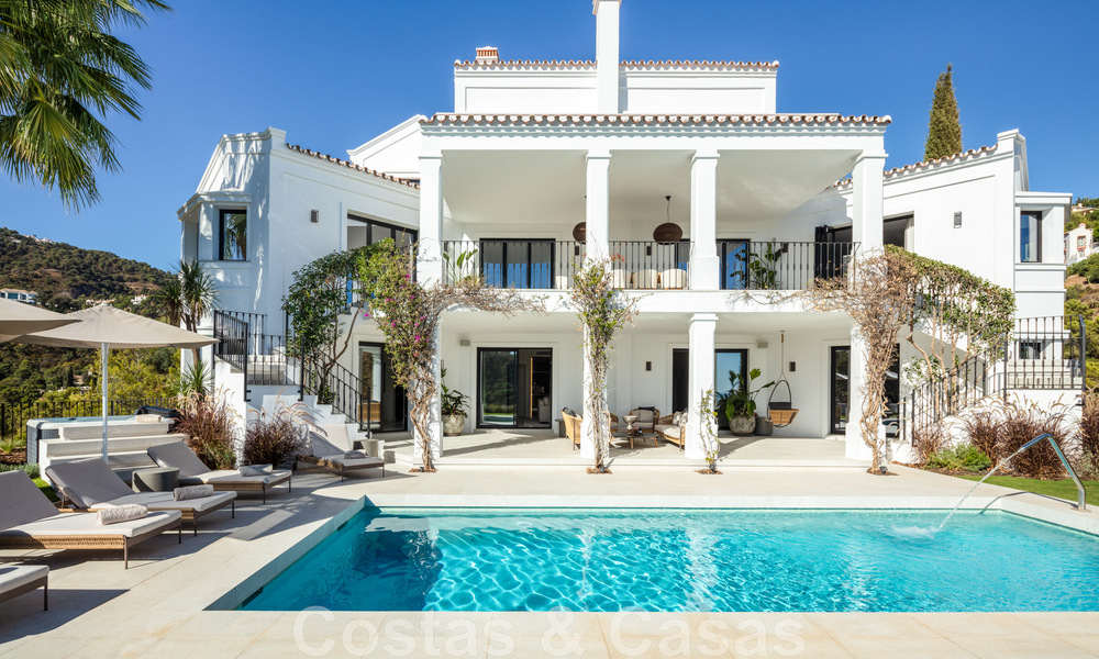 Exquisite luxury villa for sale in a Mediterranean style with contemporary design in an elevated position in El Madroñal, Benahavis - Marbella 48116
