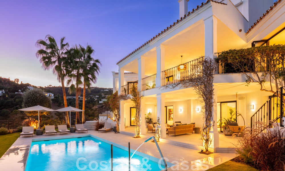 Exquisite luxury villa for sale in a Mediterranean style with contemporary design in an elevated position in El Madroñal, Benahavis - Marbella 48136