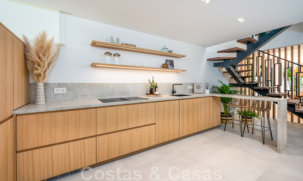 Move-in ready! Contemporary renovated townhouse for sale in gated community in La Quinta in Benahavis - Marbella 49454