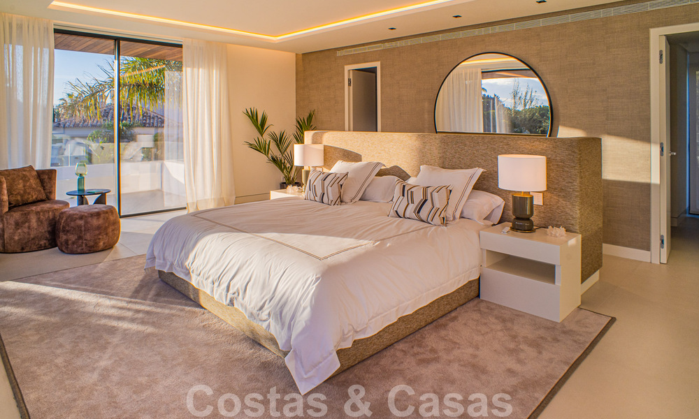 Contemporary new villa for sale with sea views, centrally located within walking distance to the beach on Marbella's Golden Mile 50082