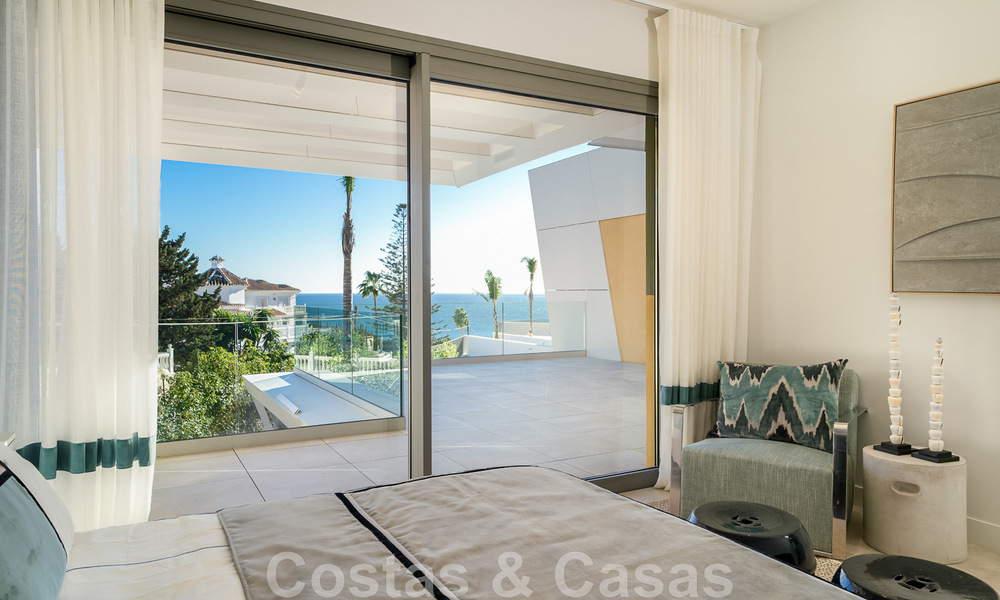 Superb show home for sale in a new development comprising semi-detached villas with sea views in a luxury resort Mijas, Costa del Sol 48589