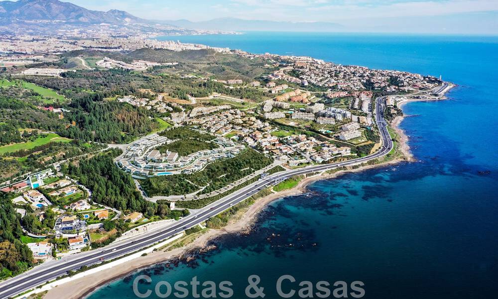 Superb show home for sale in a new development comprising semi-detached villas with sea views in a luxury resort Mijas, Costa del Sol 48607