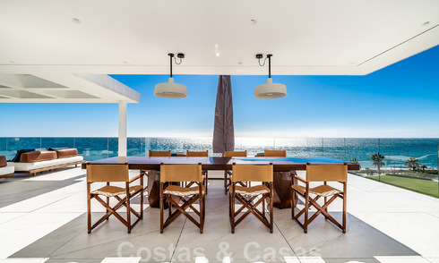 Move-in ready, modern, ultra-luxurious penthouse for sale, frontline beach, with open sea views, between Marbella and Estepona 48269