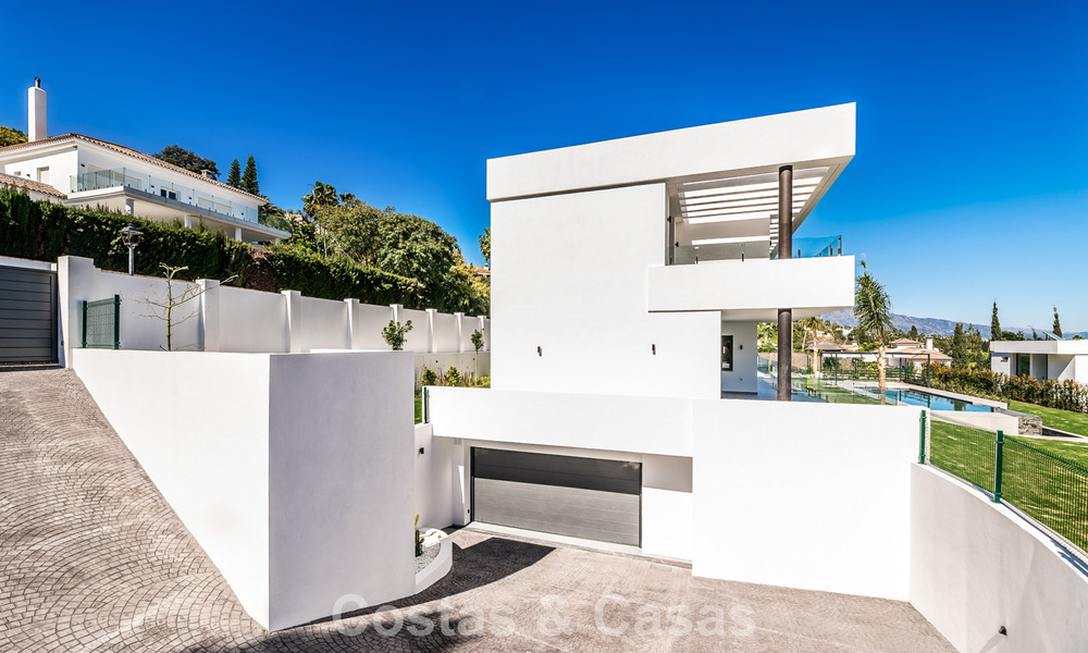 Energy efficient designer villa for sale, close to golf courses, in Benahavis - Marbella 783126