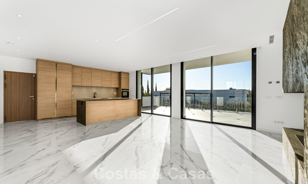 Energy efficient designer villa for sale, close to golf courses, in Benahavis - Marbella 783137