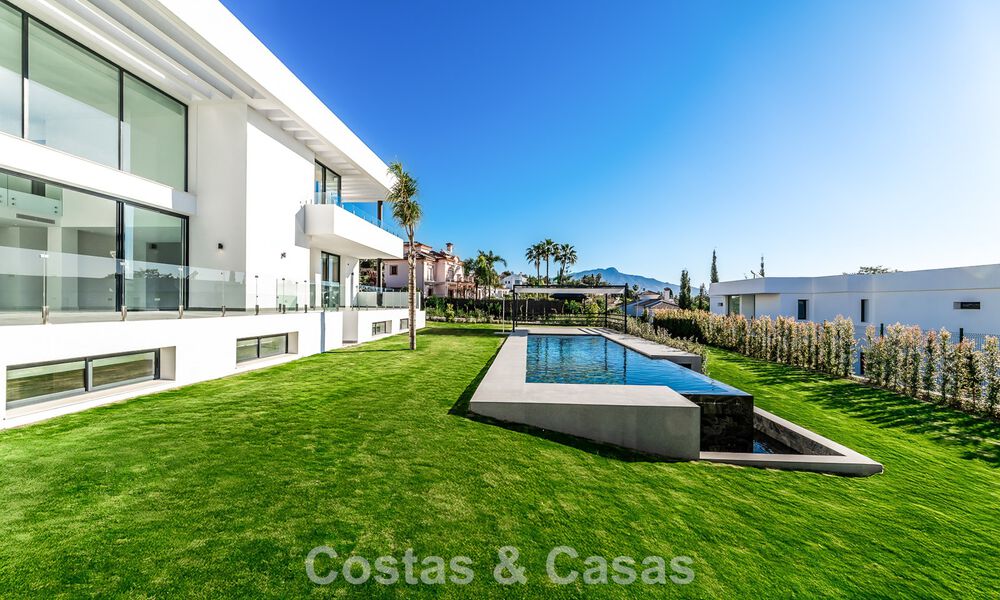 Energy efficient designer villa for sale, close to golf courses, in Benahavis - Marbella 783142