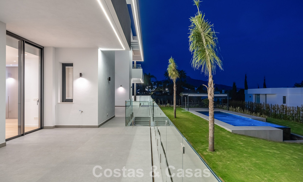 Energy efficient designer villa for sale, close to golf courses, in Benahavis - Marbella 783148