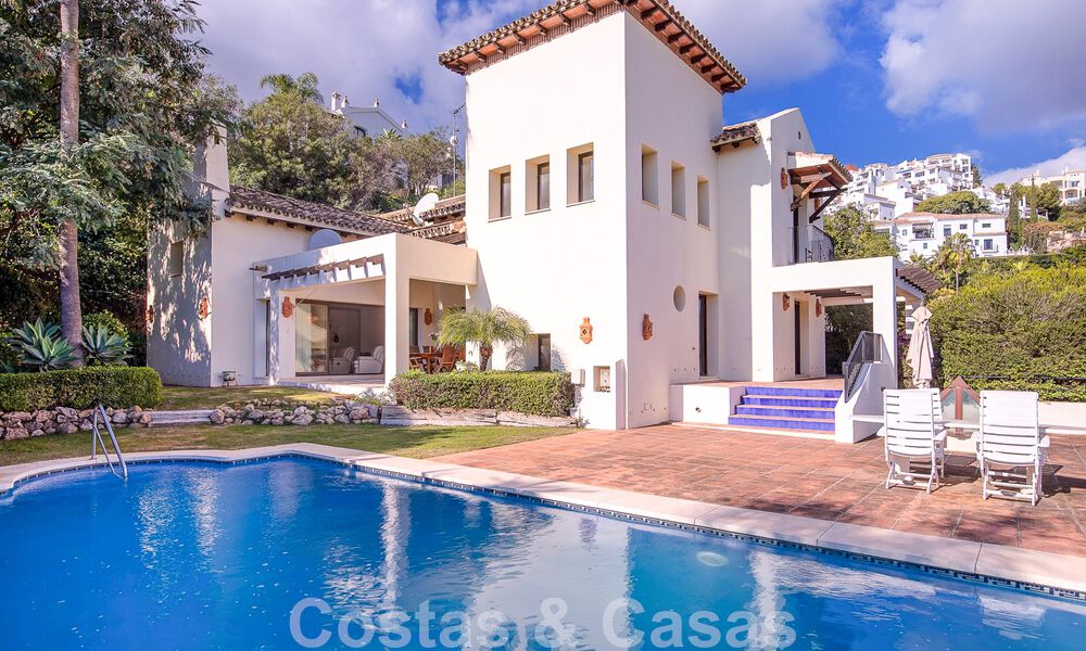 Detached Andalusian villa for sale with great potential, located in a high position surrounded by golf courses in Benahavis - Marbella 49597