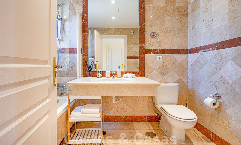 Spacious duplex penthouse for sale with sea views, close to all amenities on the Golden Mile in Marbella 49635