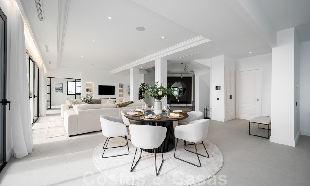 Exclusive designer villa with panoramic sea views for sale in the a five-star golf resort in Marbella - Benahavis 48865