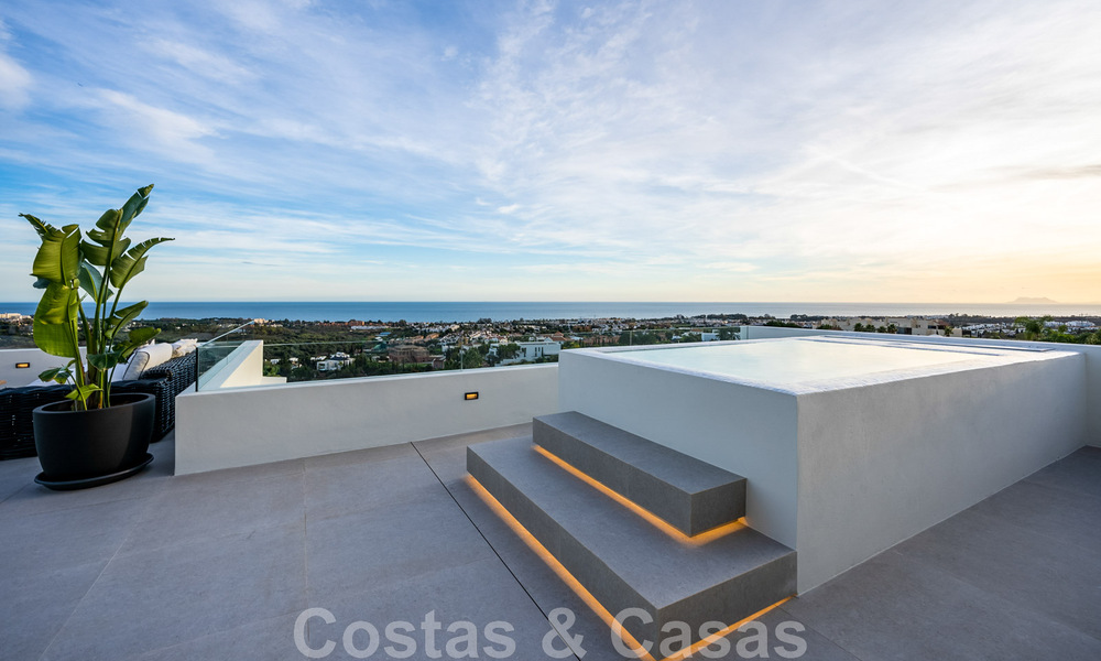 Exclusive designer villa with panoramic sea views for sale in the a five-star golf resort in Marbella - Benahavis 48875