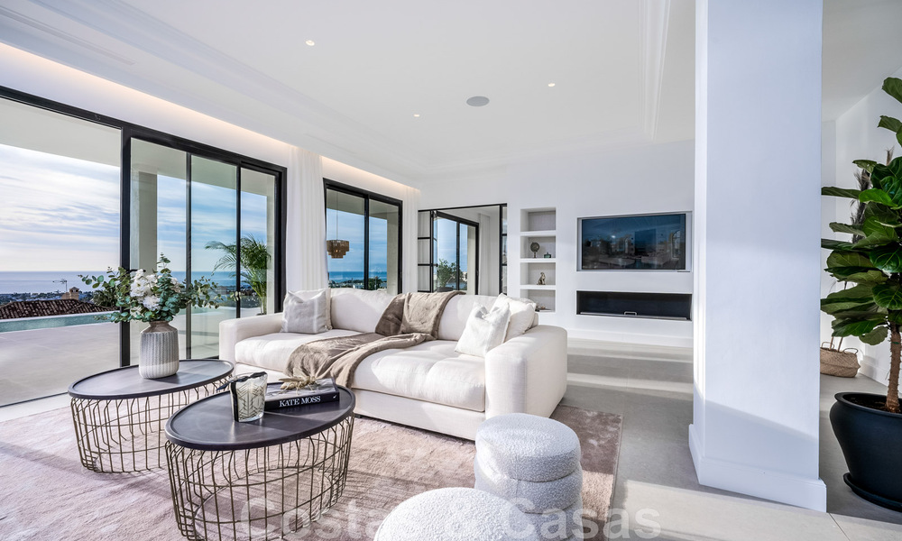 Exclusive designer villa with panoramic sea views for sale in the a five-star golf resort in Marbella - Benahavis 48878