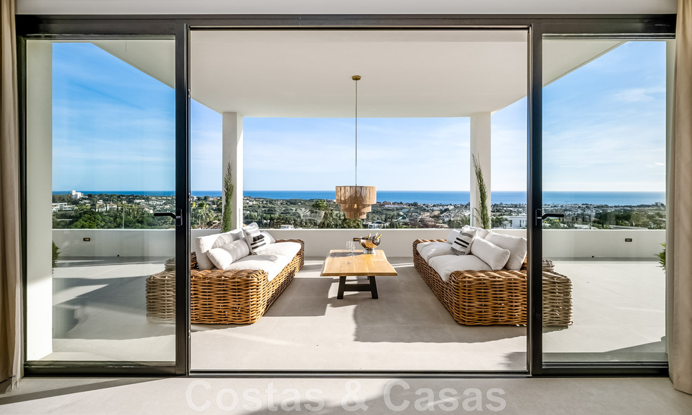 Exclusive designer villa with panoramic sea views for sale in the a five-star golf resort in Marbella - Benahavis 48887
