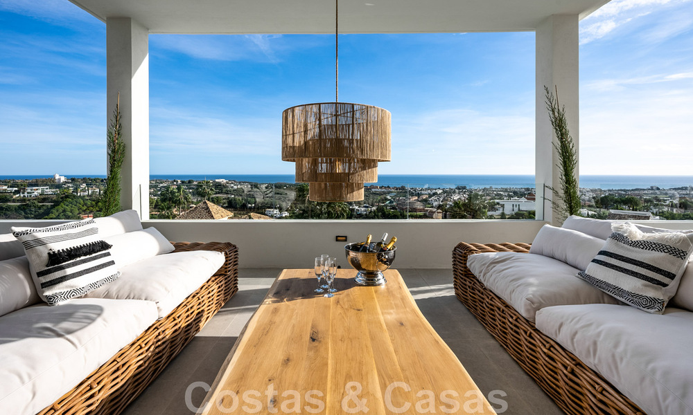 Exclusive designer villa with panoramic sea views for sale in the a five-star golf resort in Marbella - Benahavis 48897